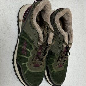 Avia Women's Olive and Burgundy Athletic Shoes